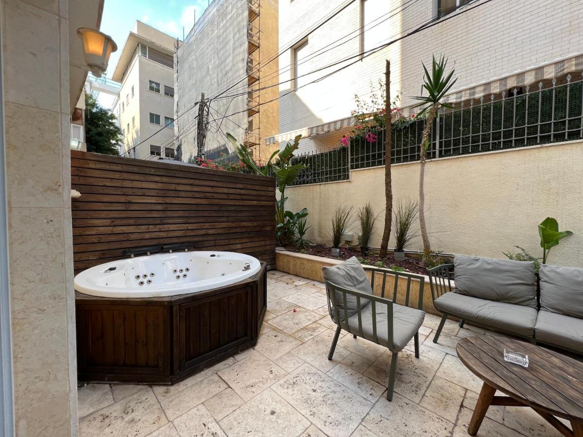 תל אביב Beer Garden Hotel מראה חיצוני תמונה
